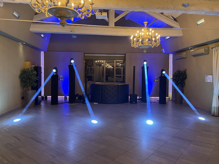 Prestation DJ mariage Château La Tour Vaucros Galight