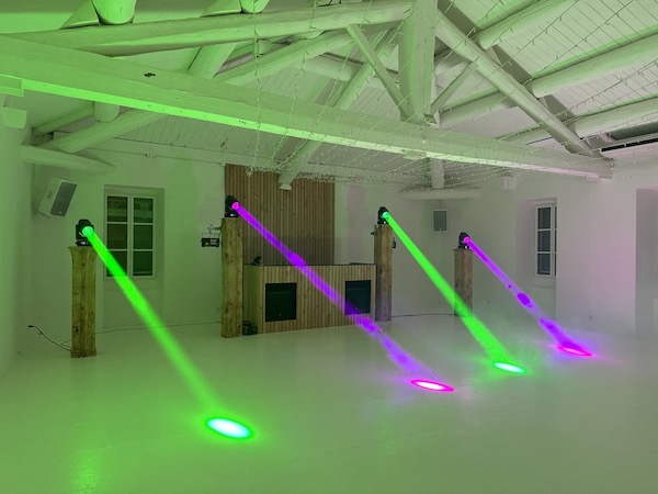 Prestation DJ mariage château du griffon Galight